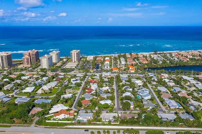 Building Photo - 461 Jupiter Ln