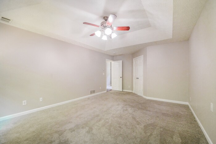 Building Photo - 4722 Yeager Rd