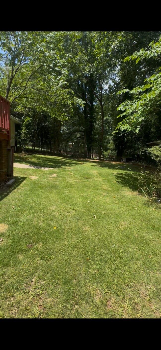 Building Photo - 185 Cavalier Ct