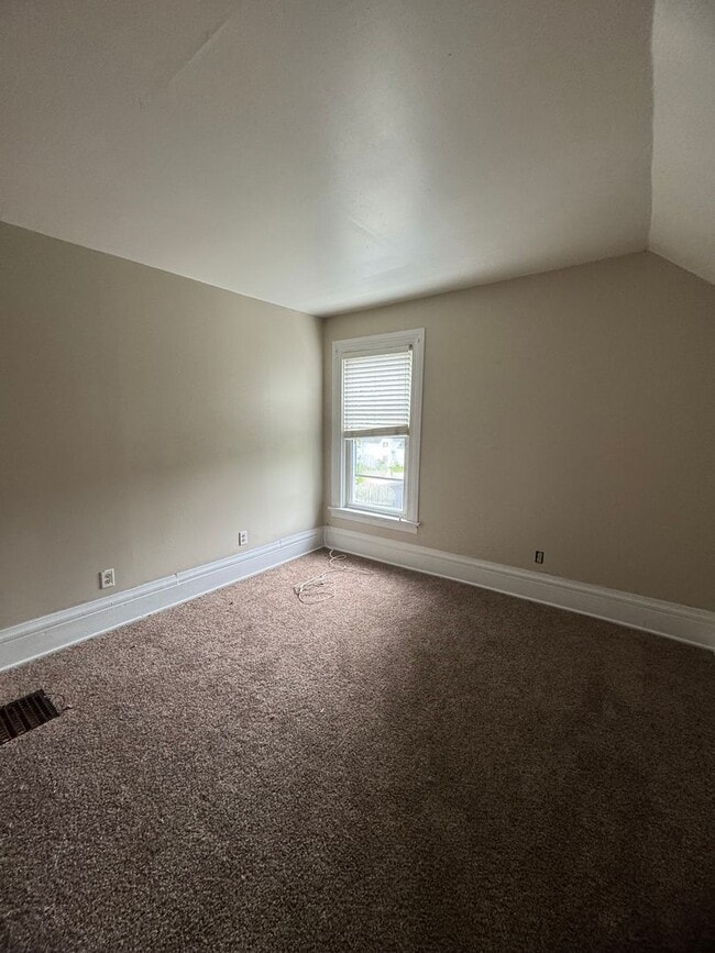 Building Photo - Village of Carthage 3/4 Bedroom / 1.5 Bath...
