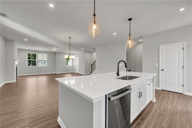 Building Photo - 644 Devon Aly