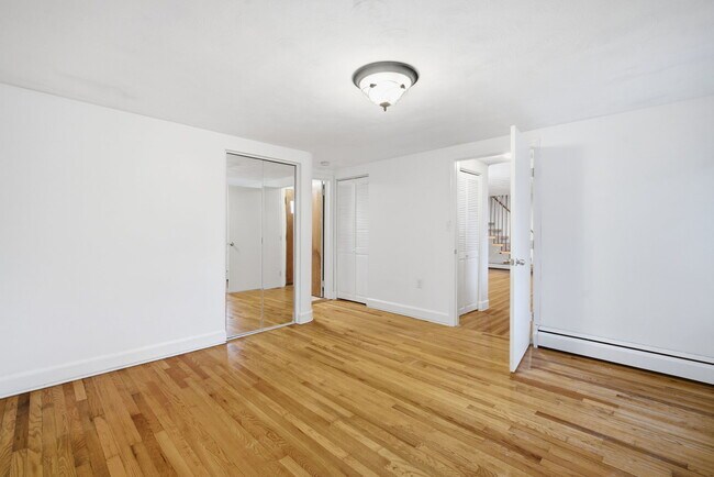 Building Photo - 1108 New Britain Ave