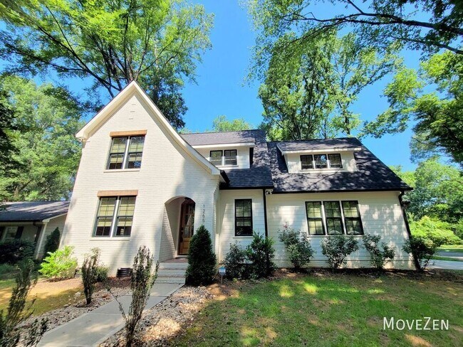Building Photo - 1265 Pinecrest Ave