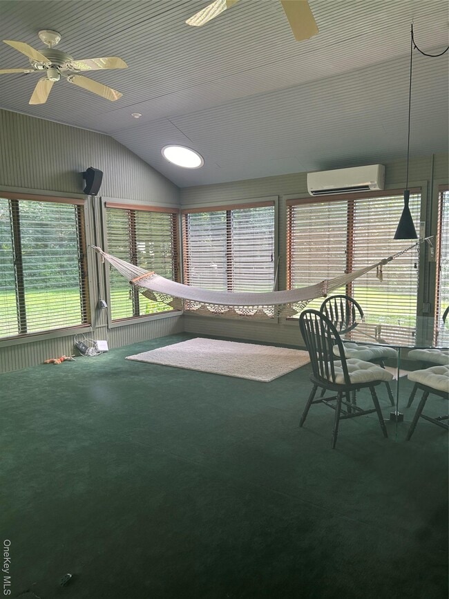 Building Photo - 1406 NY-82