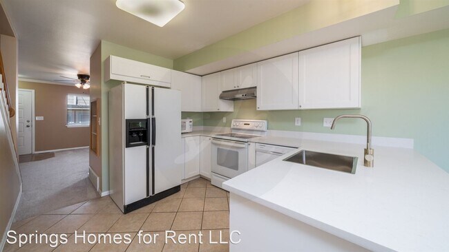 Building Photo - 3 br, 2 bath House - 5330 Solar Ridge Dr