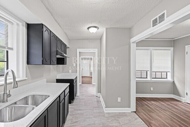 Building Photo - 4051 Auburn Rd