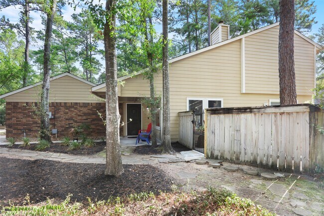 Primary Photo - 15 Abbey Brook Pl