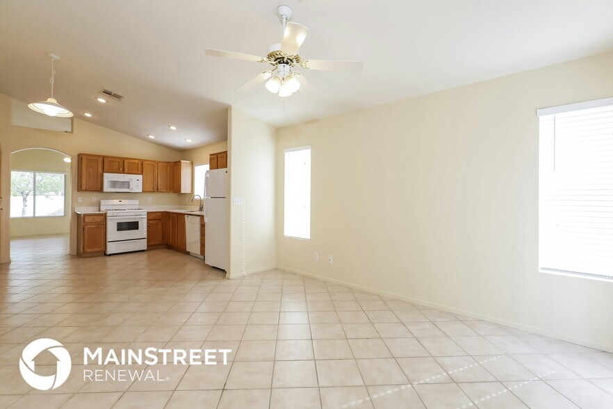 Building Photo - 7441 Tumbling St