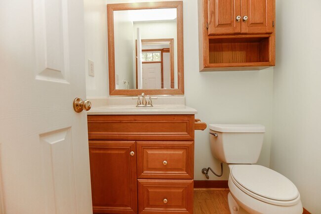 Building Photo - 200 Arabian Cir