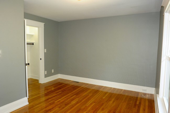 Building Photo - 234 Marion Ave NW