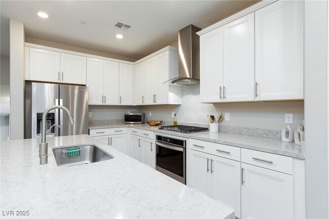 Building Photo - 527 Sonoma Range St