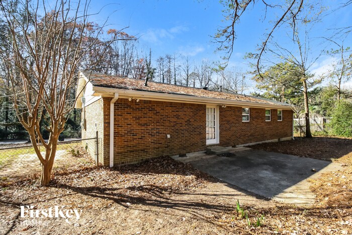 Building Photo - 1401 S Hicks Cir NW