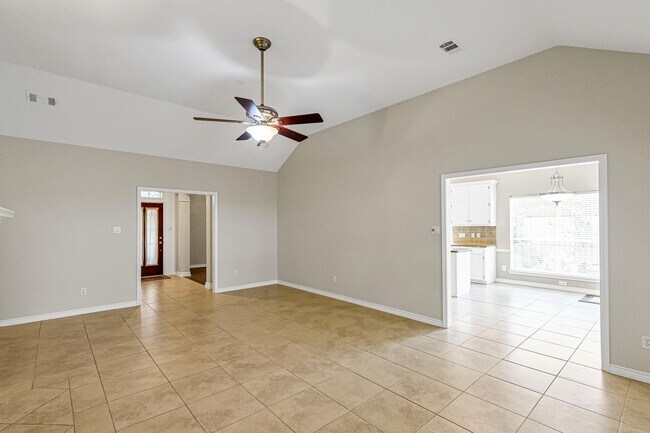 Building Photo - 1438 Crescent Green Dr