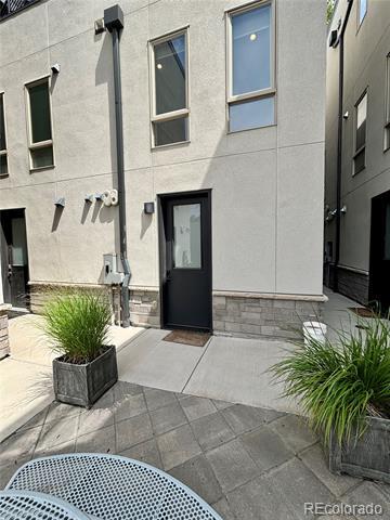Building Photo - 405 Harrison St