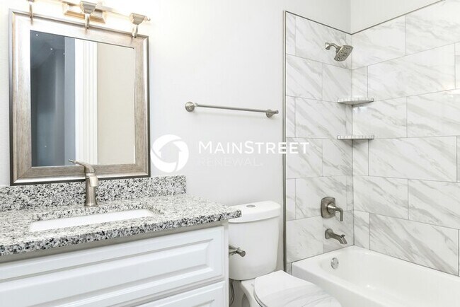Building Photo - 2 Bedroom Pet-Friendly Home in Arlington, TX with Main Street Renewal