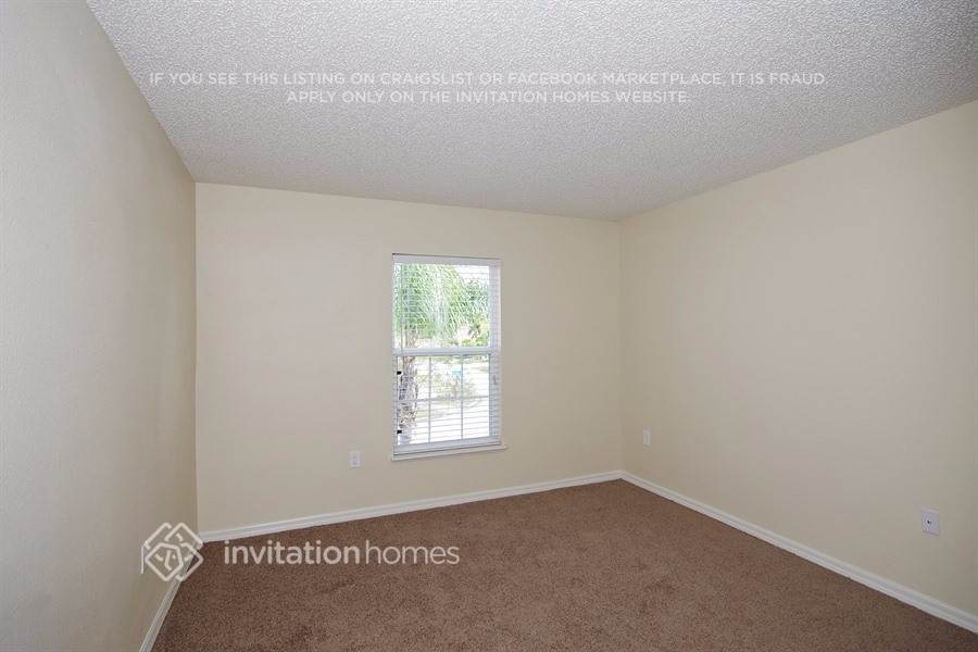 Building Photo - 6702 Lorain St