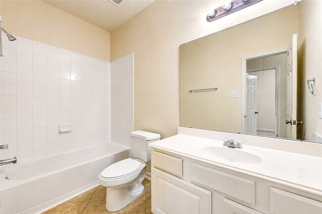 Building Photo - 7419 Sabinal Creek Dr