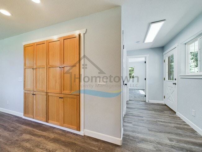Building Photo - 32 Countryside Ln