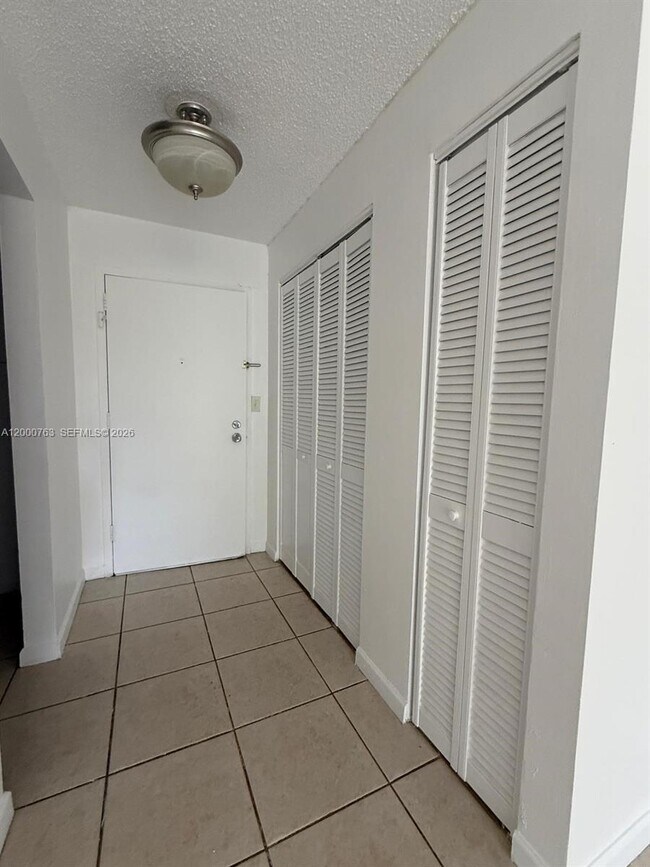 Building Photo - 1805 Sans Souci Blvd