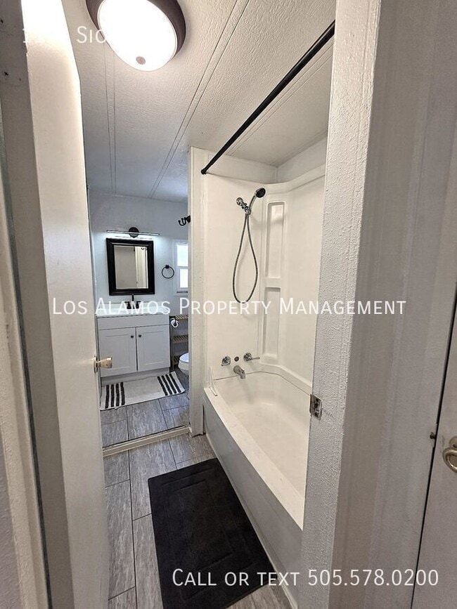Building Photo - 1175 Sioux-