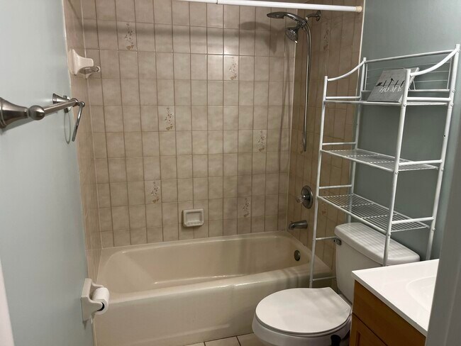 Building Photo - 491 SW Curtis St