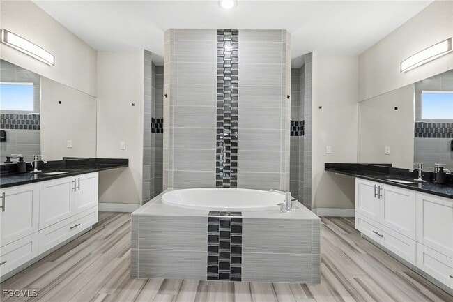 Building Photo - 239 SE 11th Terrace