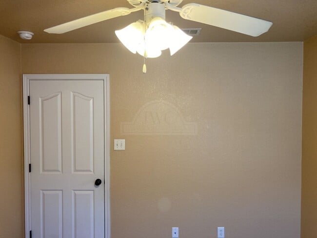 Building Photo - 4703 Autumn Valley Dr