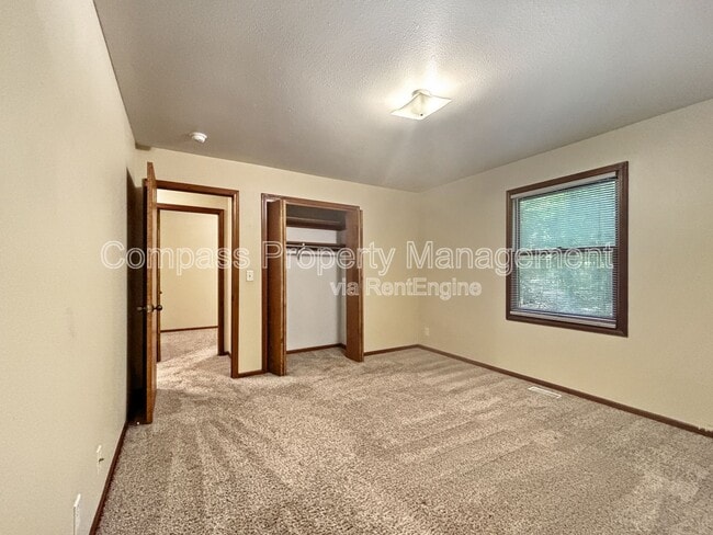 Building Photo - 2616 Kragspough Ct
