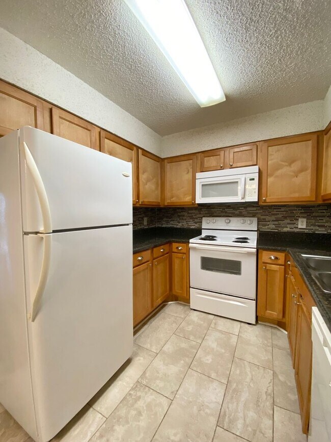 Building Photo - cpg4