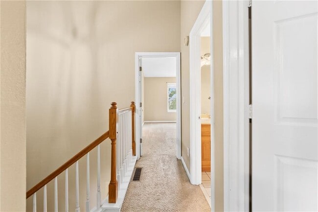 Building Photo - 2266 Oak Glenn Cir