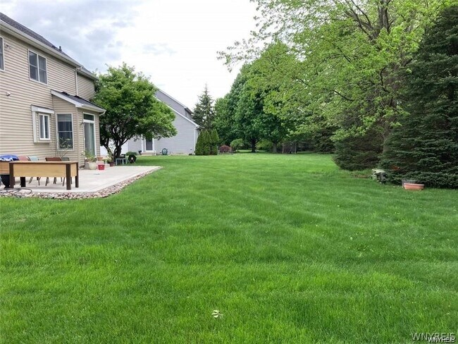 Building Photo - 5558 Martha's Vineyard