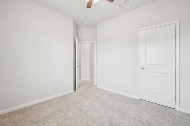 Building Photo - Lukas Park, Over 2000 Square Feet, Nearly New Build... Everything you want all in one! Come see f...