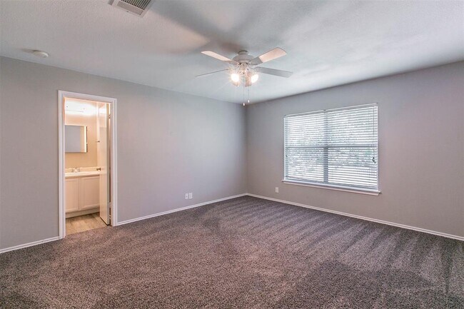 Building Photo - 2645 Andres Way