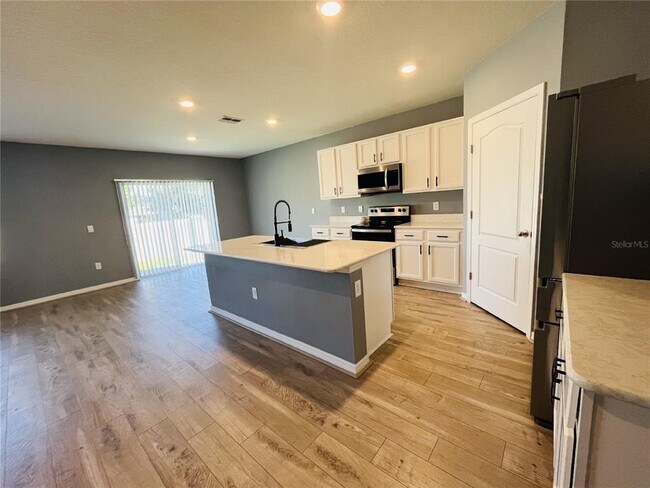 Building Photo - 507 Auburn Grove Terrace