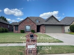 Building Photo - 3 Bed | 2 Bath | Jenks