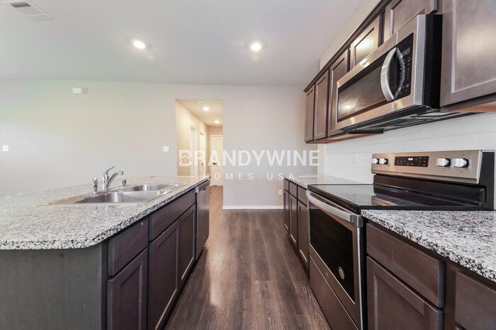 Building Photo - 1302 Community Way
