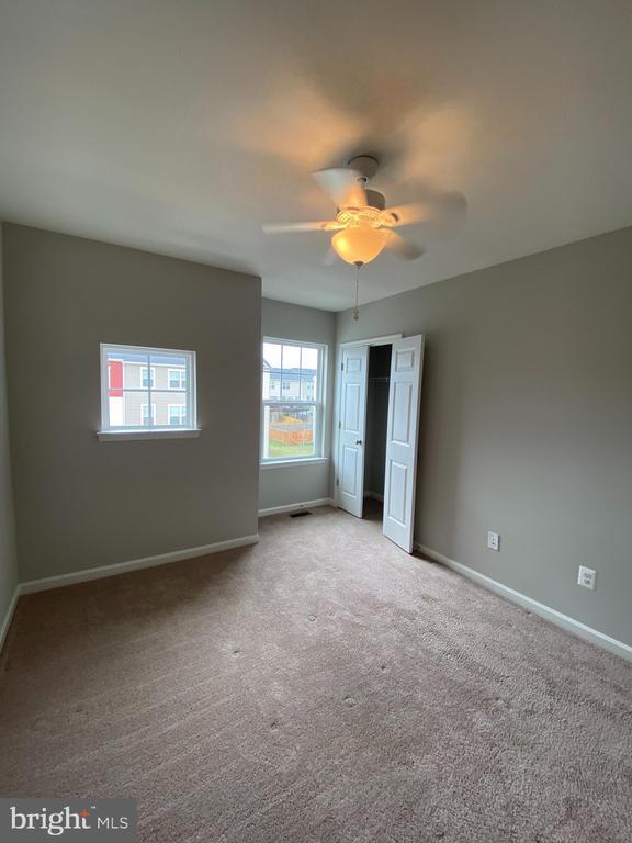 Building Photo - 112 Splendor Gdn Wy