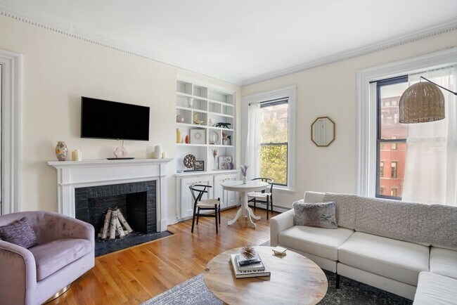 Primary Photo - 315 Beacon St