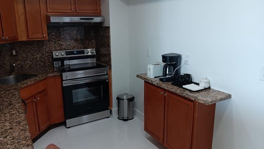 Building Photo - 3800 Galt Ocean Dr