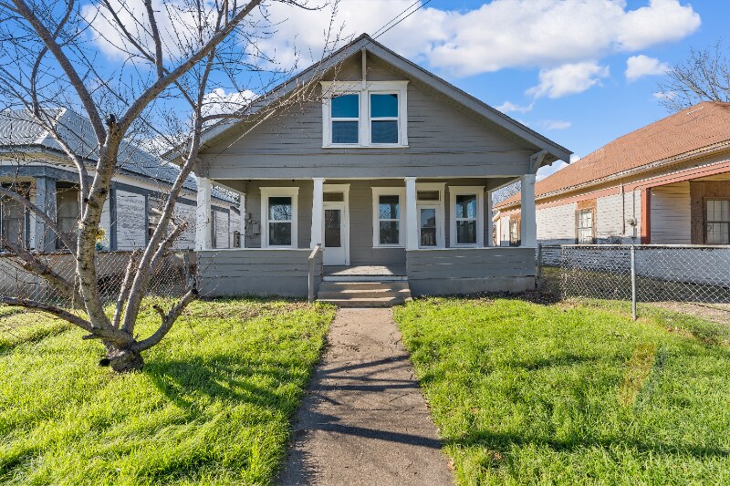 Primary Photo - 817 S 10th St