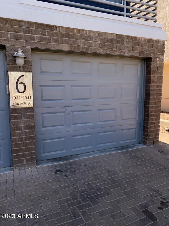 Building Photo - 3633 N 3rd Ave