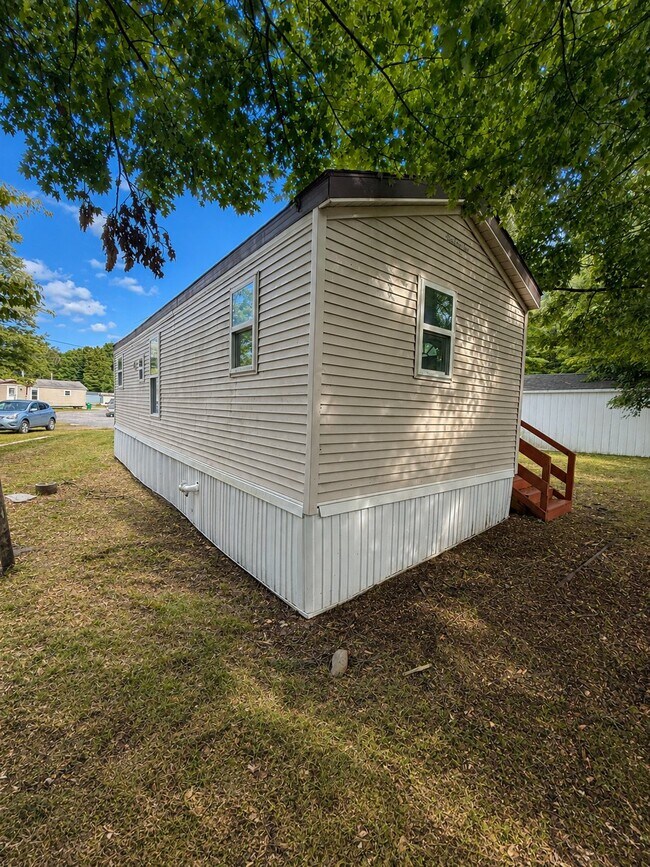 Building Photo - 138 Shady Ln