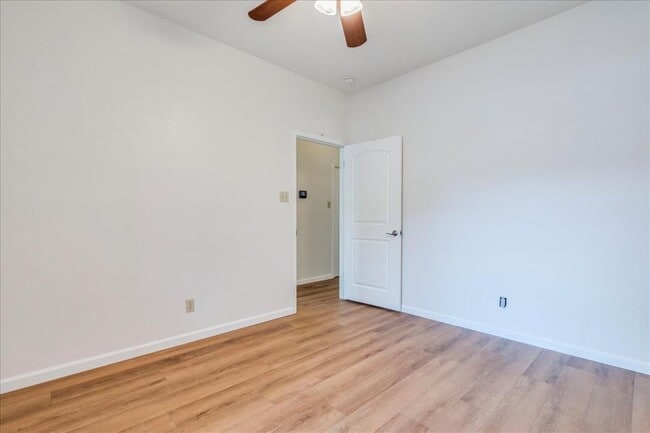 Building Photo - 5305 Dry Wells Rd