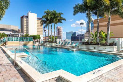 Building Photo - 777 N Ashley Dr