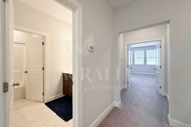Building Photo - 1306 Farm Pond Trail
