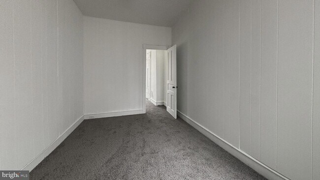 Building Photo - 56 N Dewey St