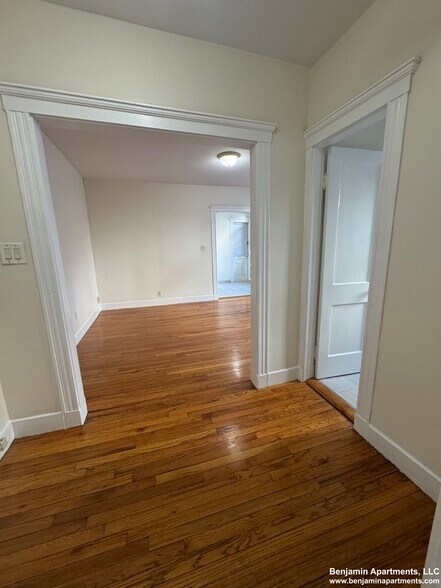 Building Photo - 120 Washington St