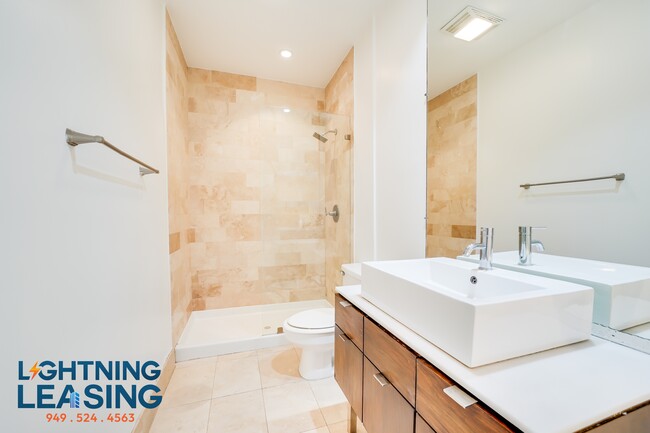 Building Photo - 8811-8815 Burton Way