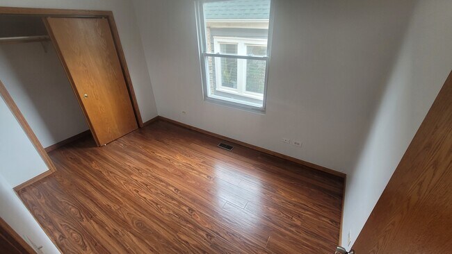 Building Photo - 2977 N Lawndale Ave