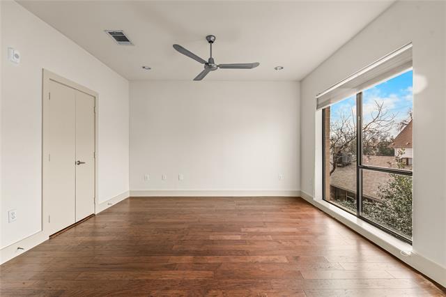 Building Photo - 4111 Newton Ave